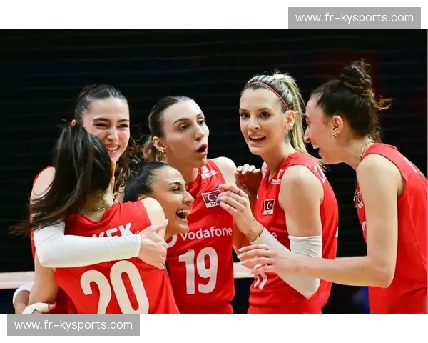 世联赛女排集锦：精彩瞬间回顾，巅峰对决再现辉煌